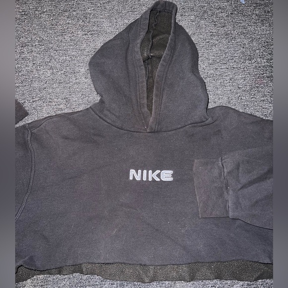 Vintage Nike Cropped Hoodie - Picture 1 of 2
